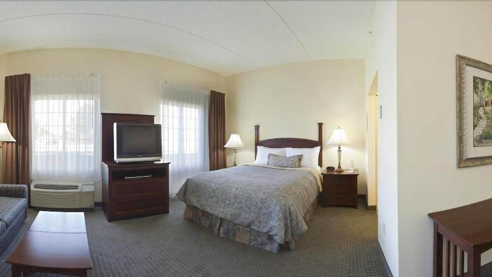 Staybridge Suites Cleveland Mayfield Heights Beachwood By Ihg Room photo