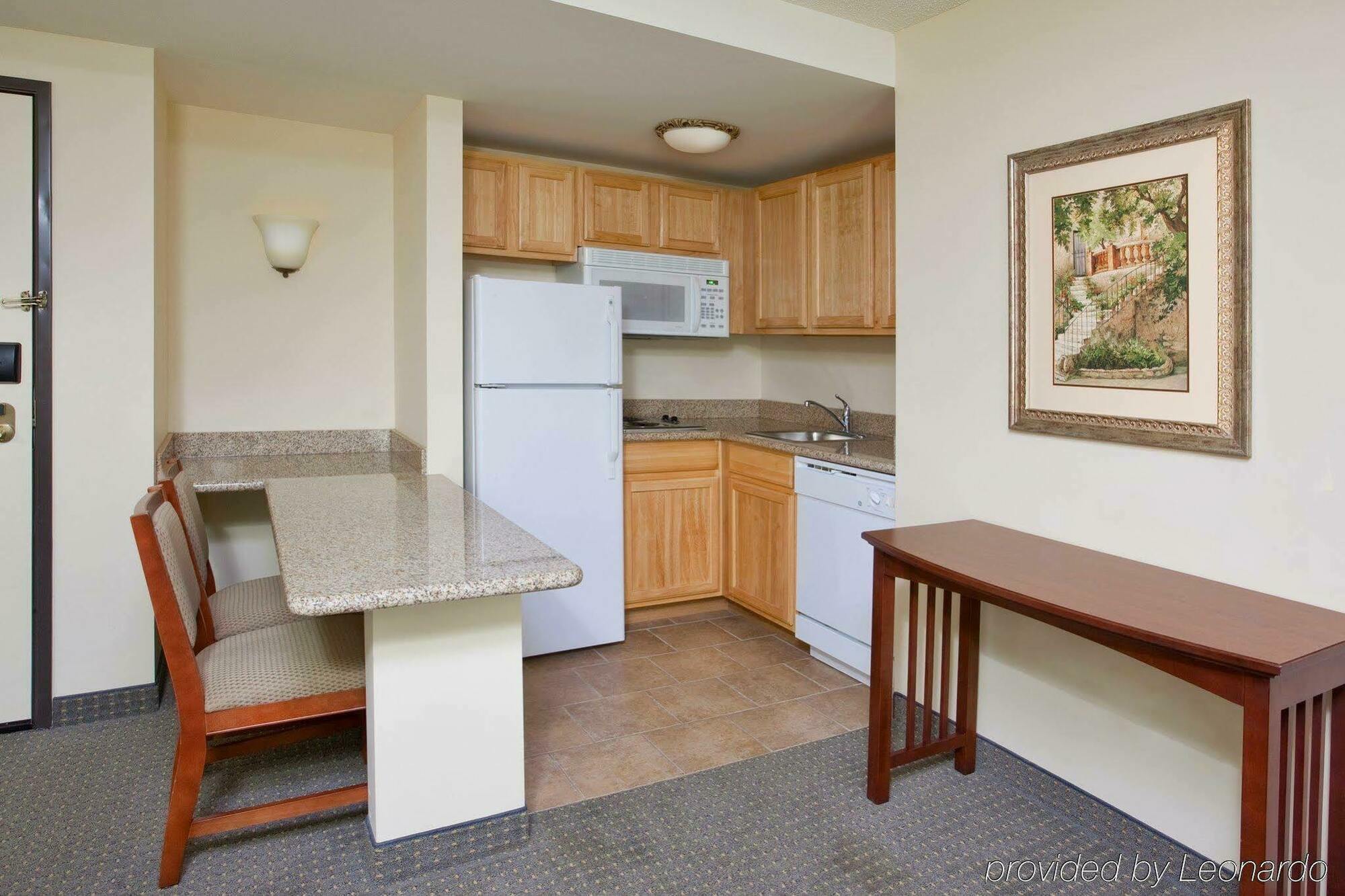 Staybridge Suites Cleveland Mayfield Heights Beachwood By Ihg Exterior photo